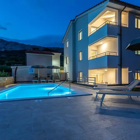 Apartament Mateo 2 *