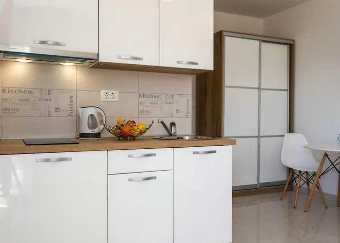 Mateo 2 Apartman *
